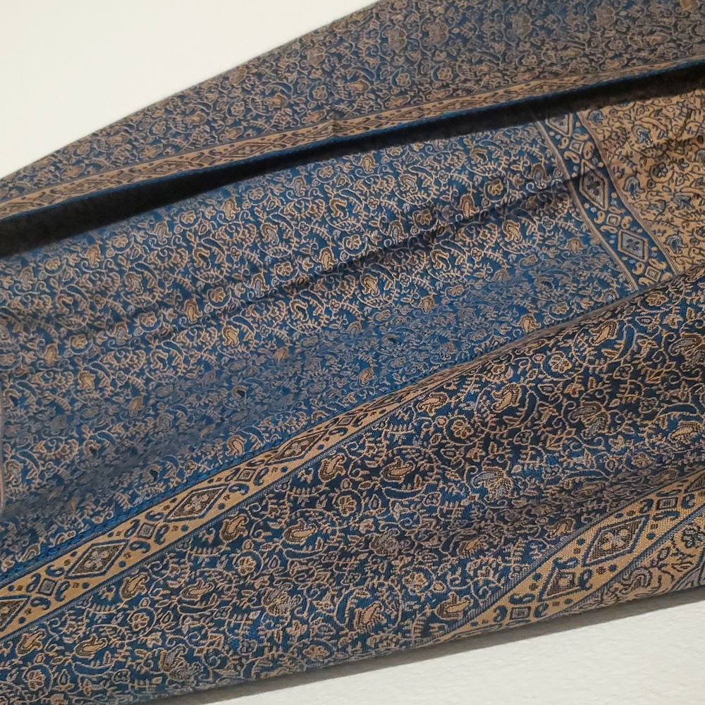 SHAWL - Picture 4 of 7